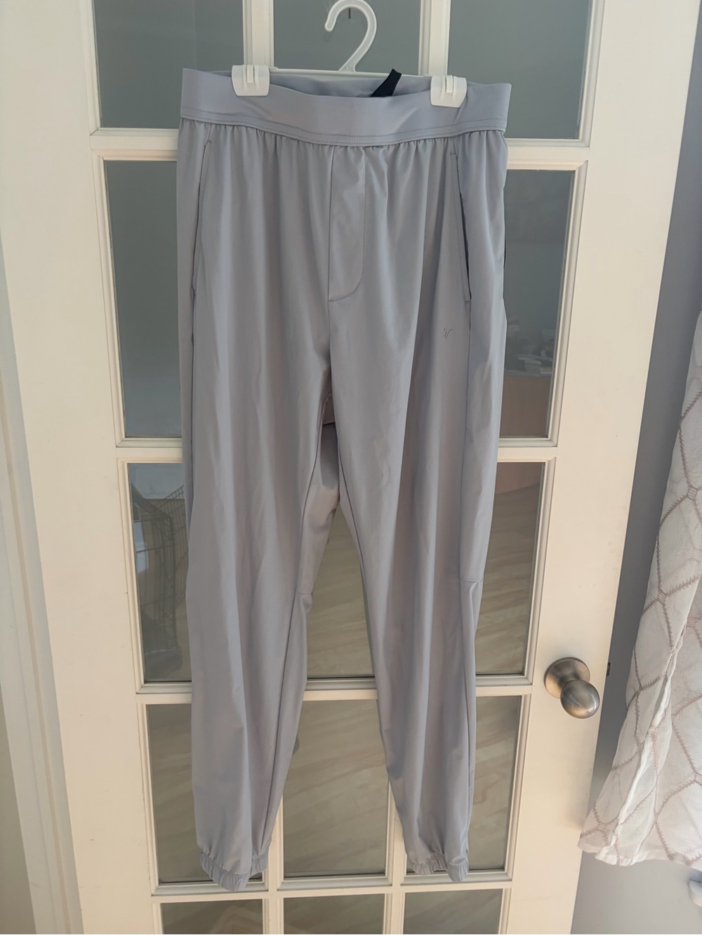Old Navy Lightweight Men’s Jogger Pants